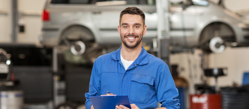 Cursos na área automotiva: opções para trabalhar com carros e motos